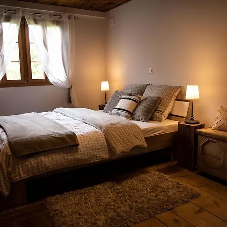 Romantisches Walliser Chalet mit Bergpanorama * Grengiols