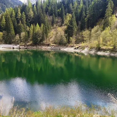 Romantisches Walliser Chalet mit Bergpanorama *