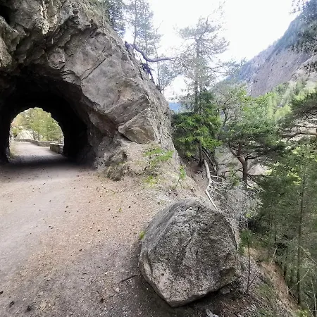 Romantisches Walliser Chalet mit Bergpanorama