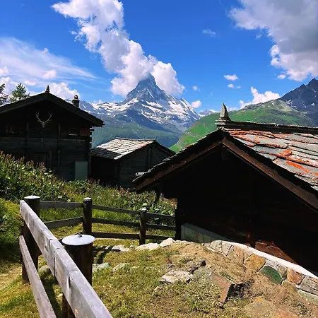 Romantisches Walliser Chalet mit Bergpanorama Apartment *
